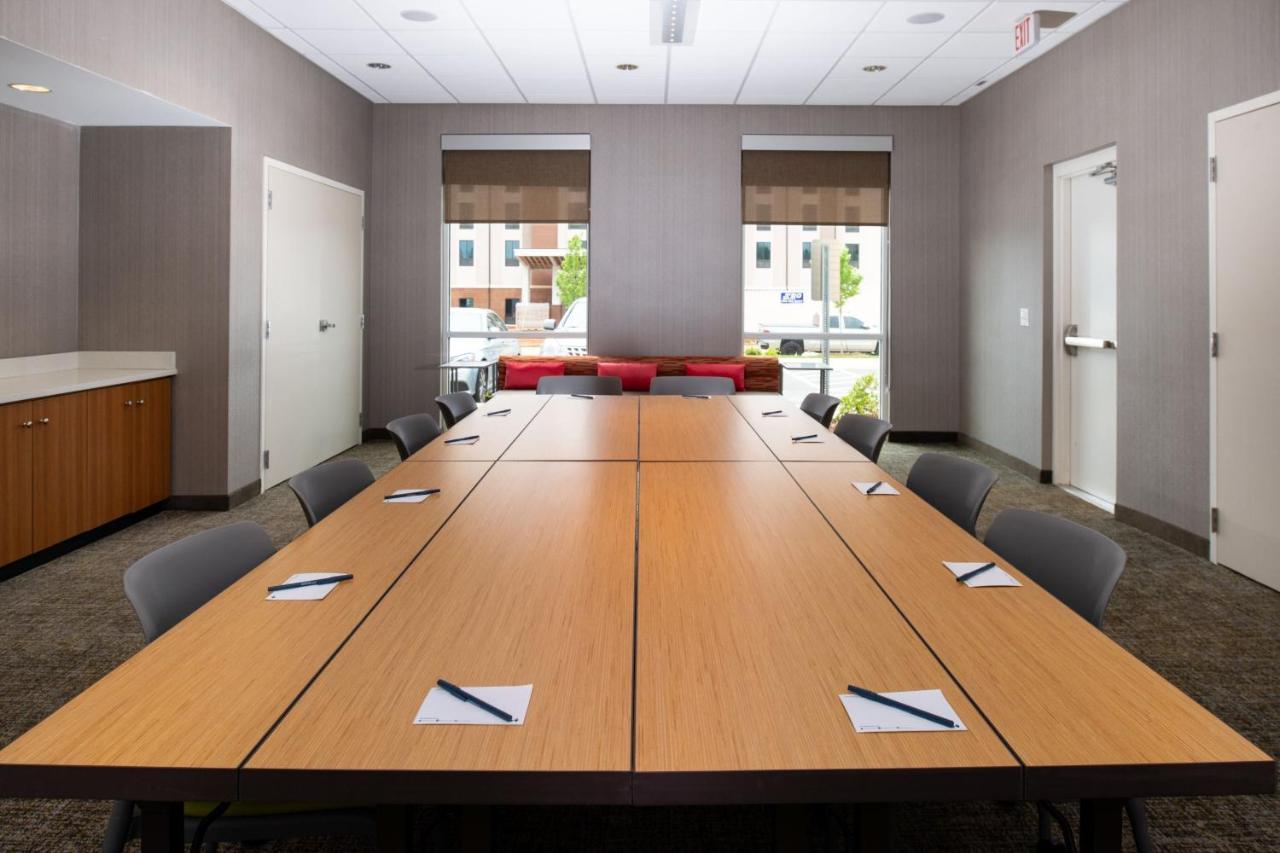 Springhill Suites By Marriott Greensboro Airport Eksteriør bilde