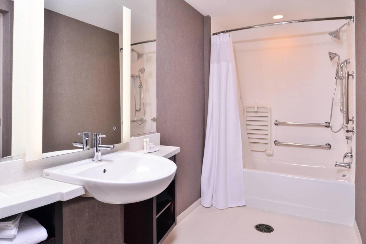 Springhill Suites By Marriott Greensboro Airport Eksteriør bilde