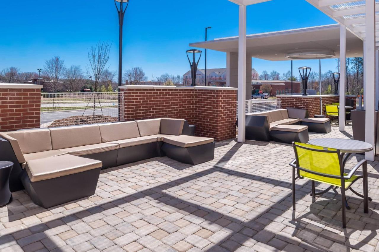 Springhill Suites By Marriott Greensboro Airport Eksteriør bilde